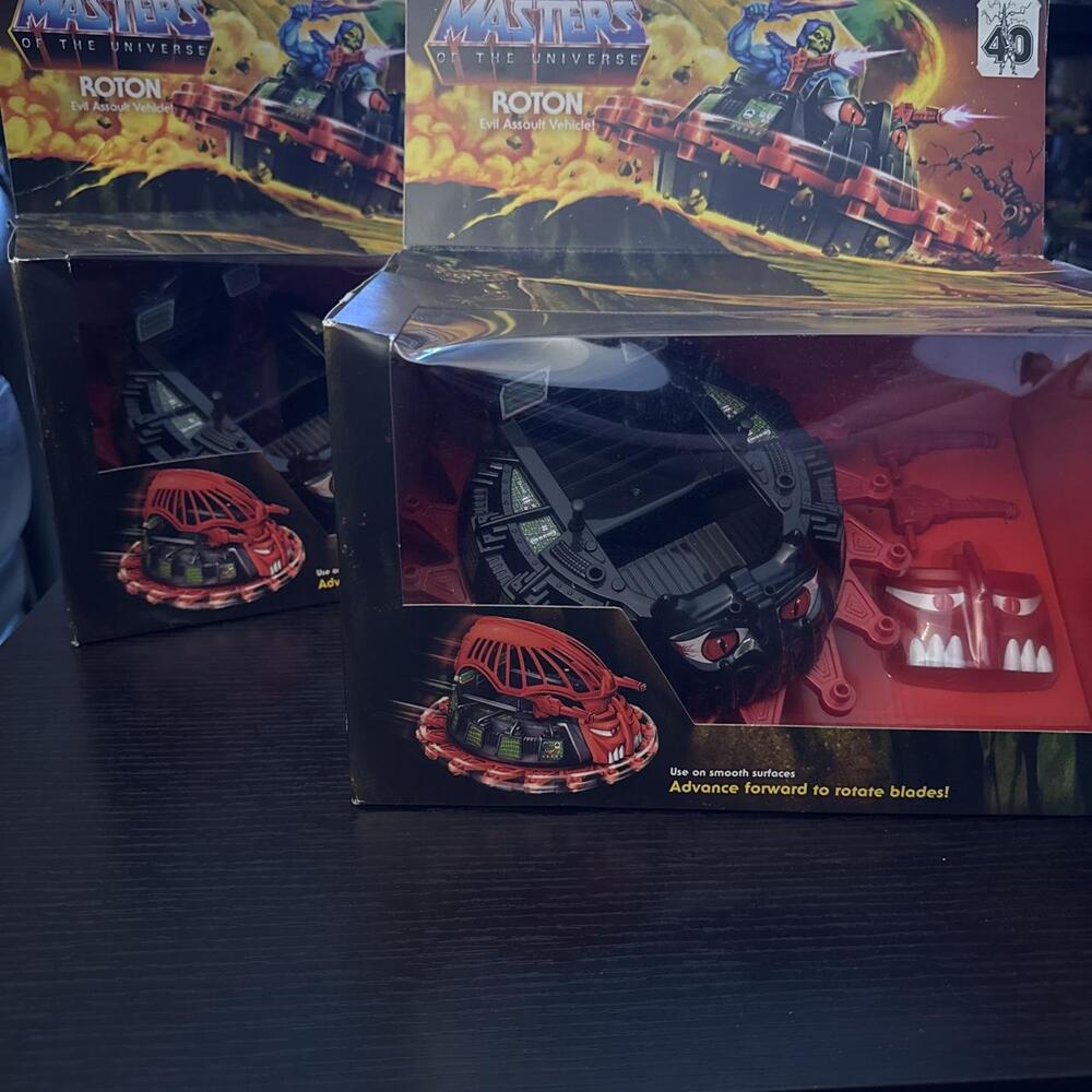 2 MASTERS OF THE UNIVERSE / ROTON ASSAULT VEHICLE /  40th Anniversary  / Retro N